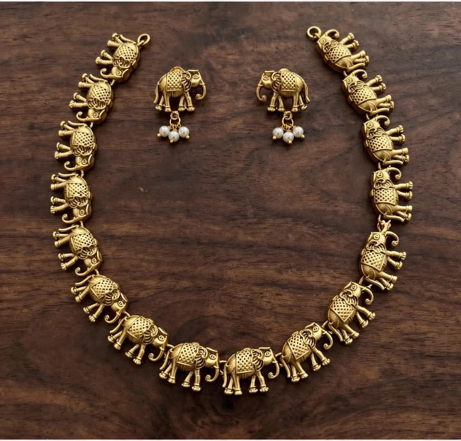 Elephant Choker