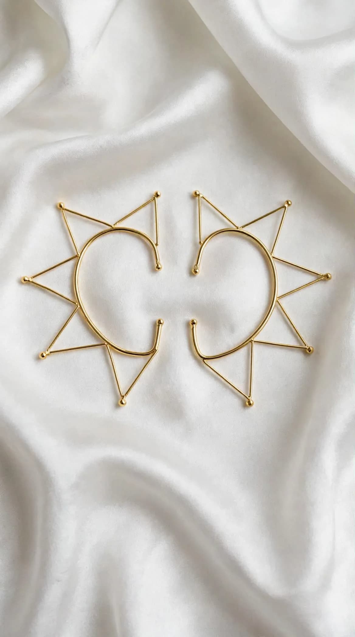 Crown Ear Cuff